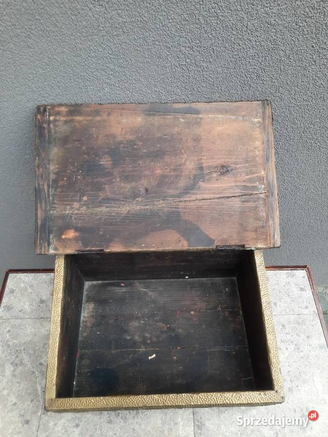 Stara szkatuła kuferek drewno mosiądz karczma