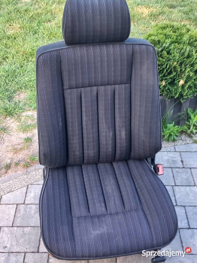 MERCEDES W124 FOTEL PASARZERA CZARNA KRATKA Sawin