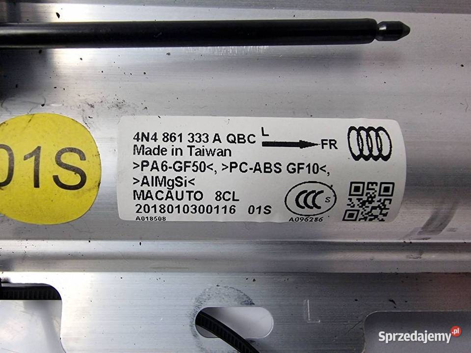 ROLETA AUDI A8 L D5 4N 4N4861333A Lipno