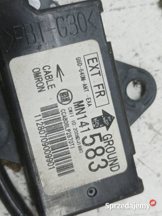 WZMACNIACZ MN141582 MN141583 MN141593 8637A371