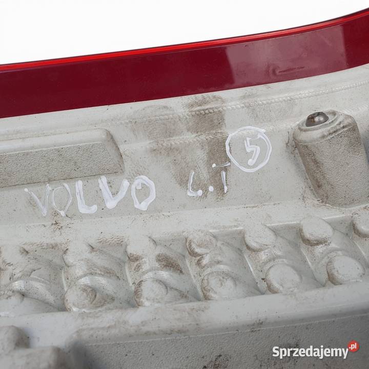 LAMPA LEWA Volvo V70 III lift XC70 lewy tył Chełm