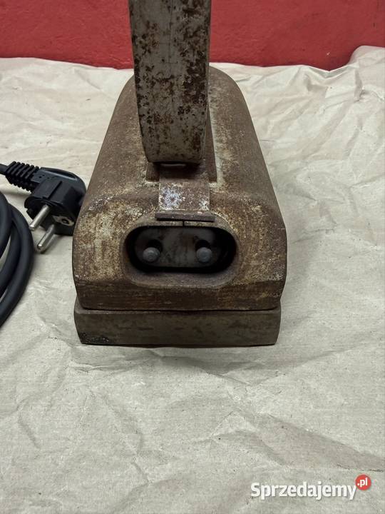 Stare zabytkowe żelazko Gidle