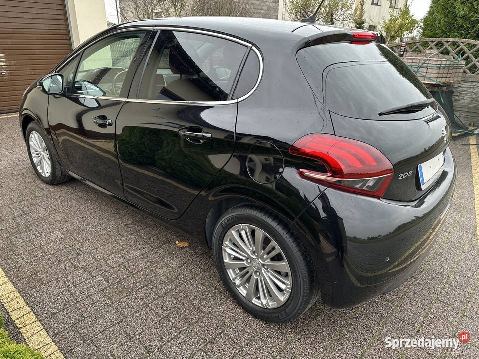 Peugeot 208 14 hdi 2013 osobowy Motoryzacja Ostrów Wielkopolski