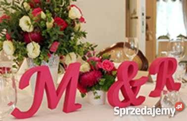 Wielobarwne litery napisy znaki ze styroduru