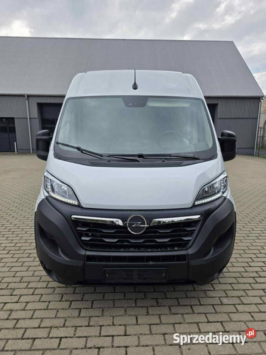 Samochód ciężarowy Opel Movano niski przebieg pełny VAT Owczary