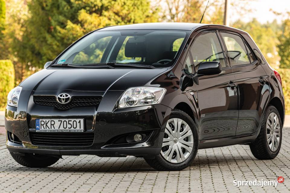 TOYOTA AURIS Zarejestrowany w Polsce Targowiska sprzedam