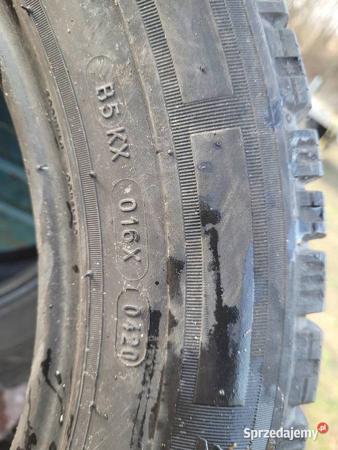 Opony zimowe 21560R17C dwie sztuki Sztumska Wieś sprzedam