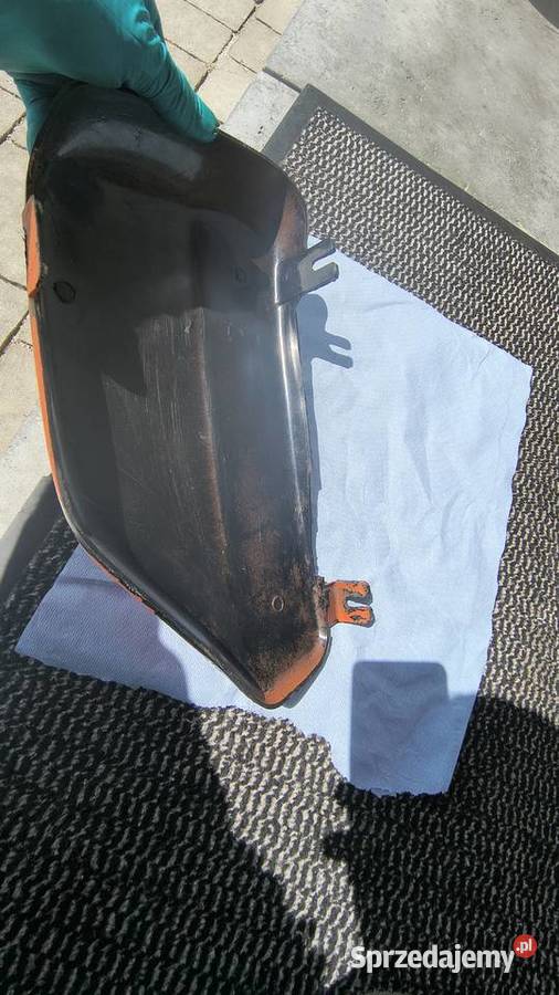 Osłona boczek prawy WSK 125 175 Pozostałe Rzeszów