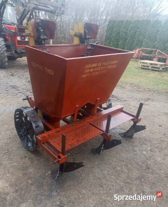 Sadzarka do ziemniaków dwurzędowa polska Pisarzowa sprzedam