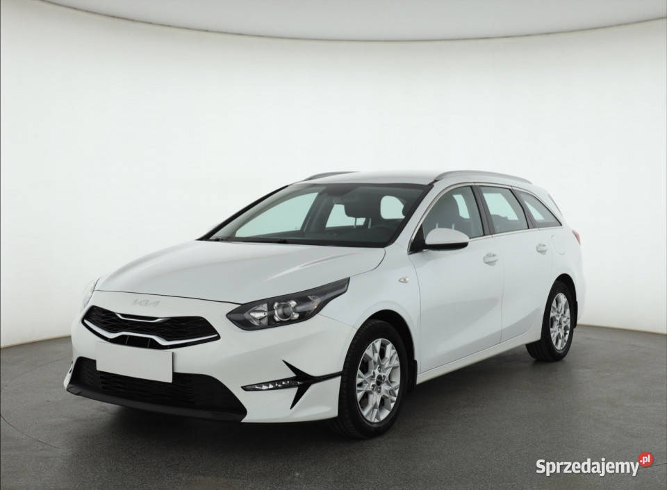 Kia Ceed 15 TGDI Rok produkcji 2021 sprzedam
