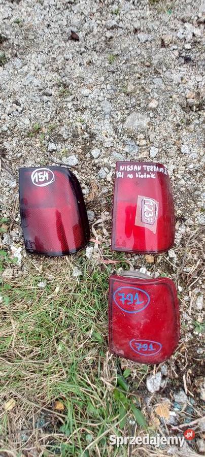 Nissan Terrano II 2 lampa tył prawa dolnośląskie Byków