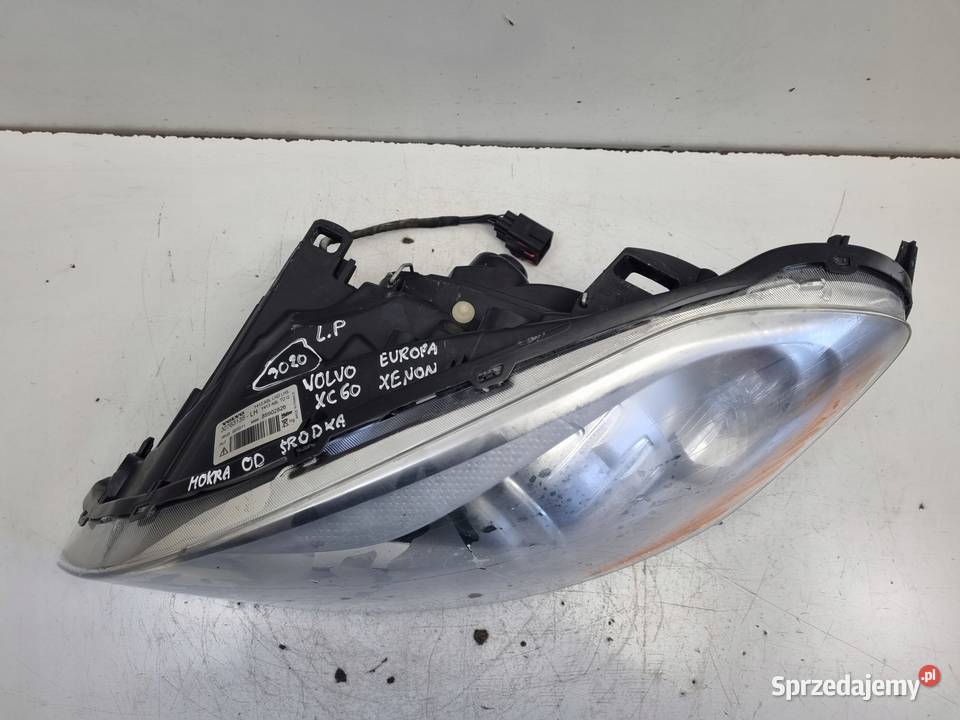 LAMPA LEWA Volvo XC60 PRZEDNIA LEWY PRZÓD XENON Rudka