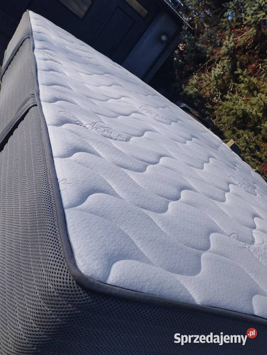 Materac duży 180 X 200 X 25 twardy