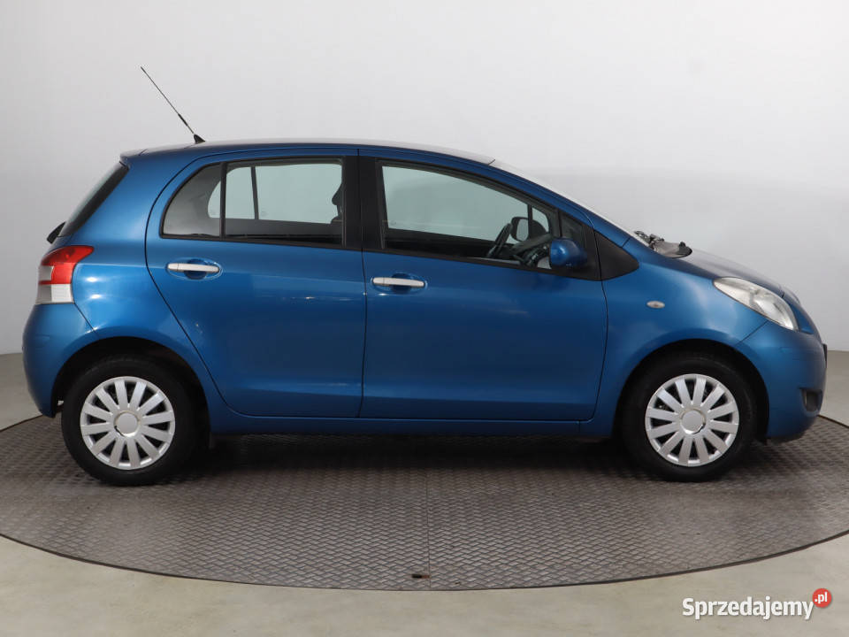 Toyota Yaris 10 VVTi Hatchback dolnośląskie Bielany Wrocławskie