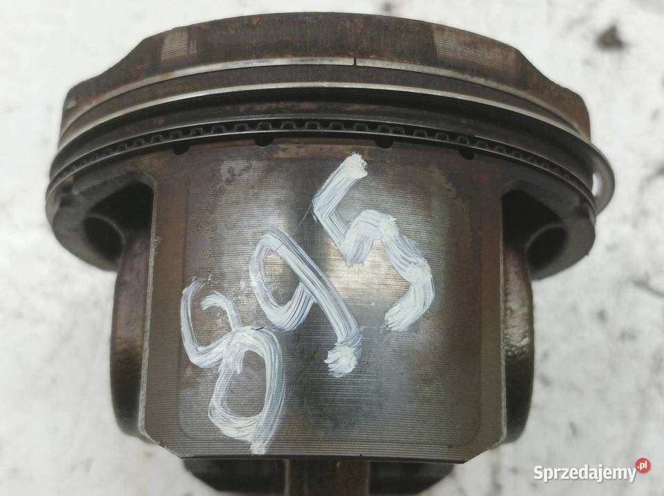 TŁOK KORBOWÓD 16 16V VVTI Toyota Corolla XI 2013 osobowe świętokrzyskie