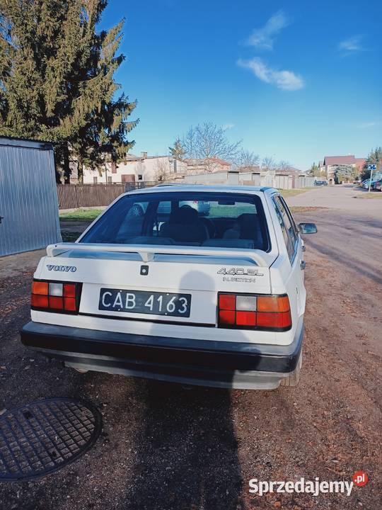 Samochód Volvo 440 GL produkcji 1990Przebieg Żuromin