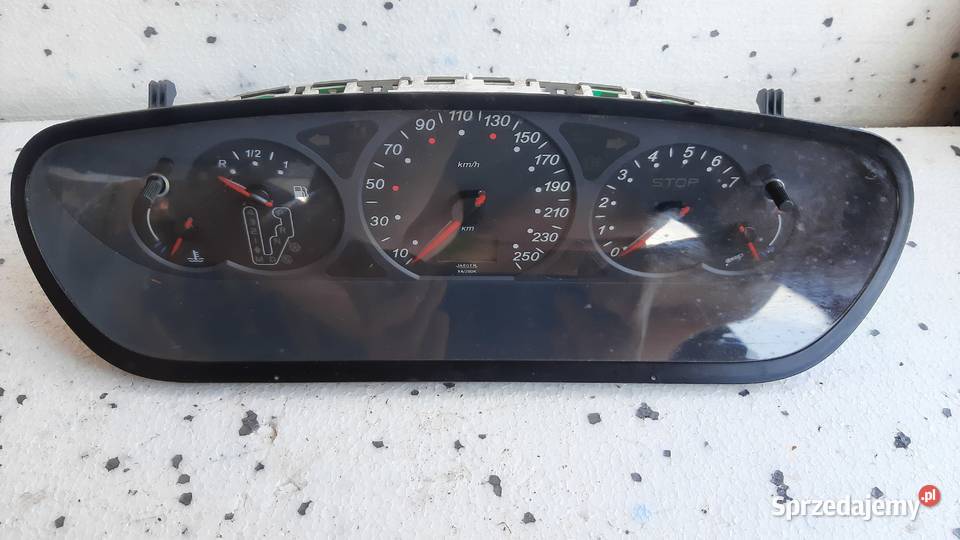 licznik Citeoen c5 I 30 V6 benz manual Dębno