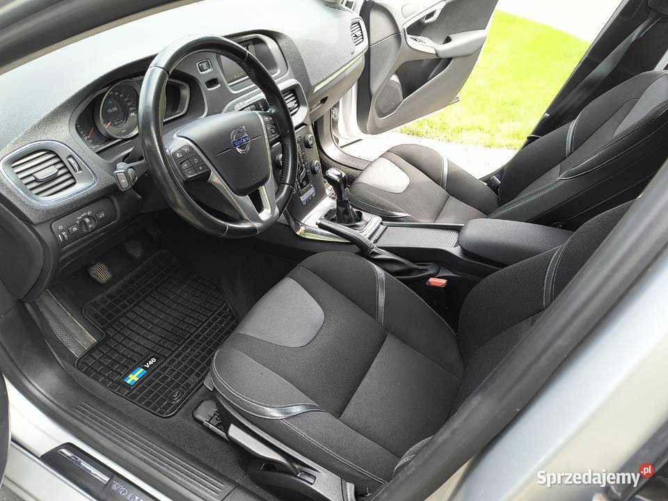Volvo V40 Mometum 2015r aluminiowe felgi lubuskie Sulechów sprzedam