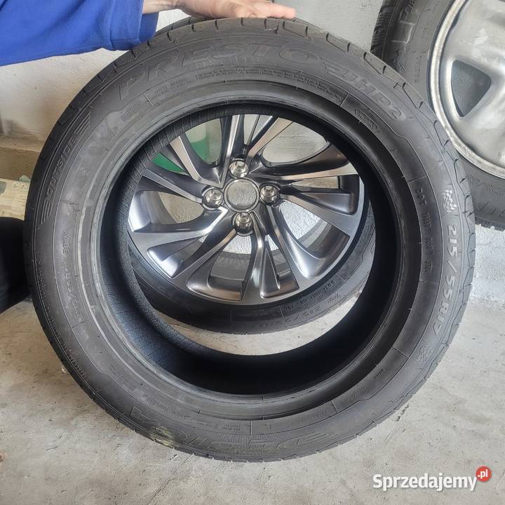 NOWE opony 22555 R17 2 sztuki 590