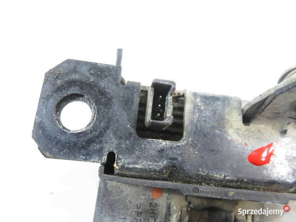 ZAMEK KLAPY VW CADDY III Variant 2K0827505F