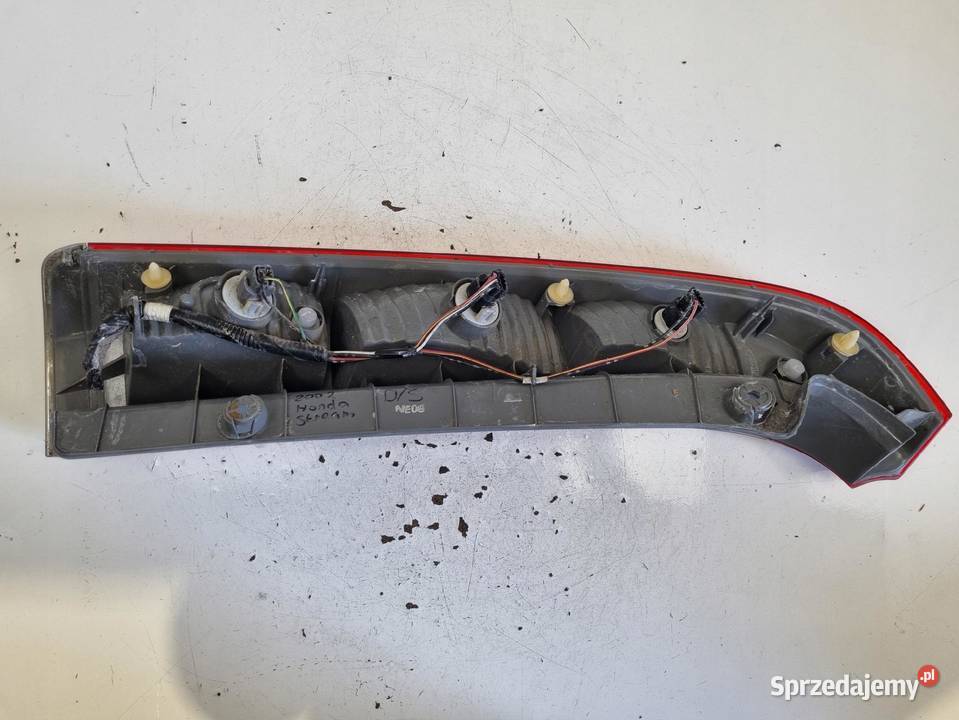Honda Stream I 0003r TYLNIA TYLNA LAMPA PRAWA