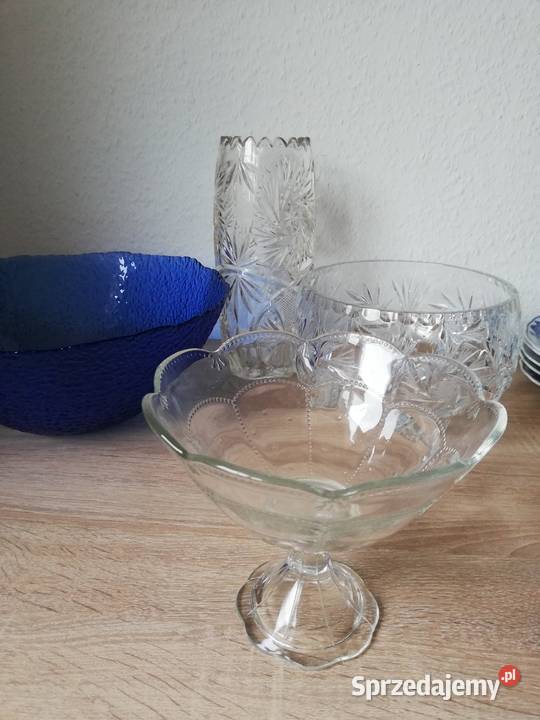 Paterka szklana na nóżce Porcelana i szkło