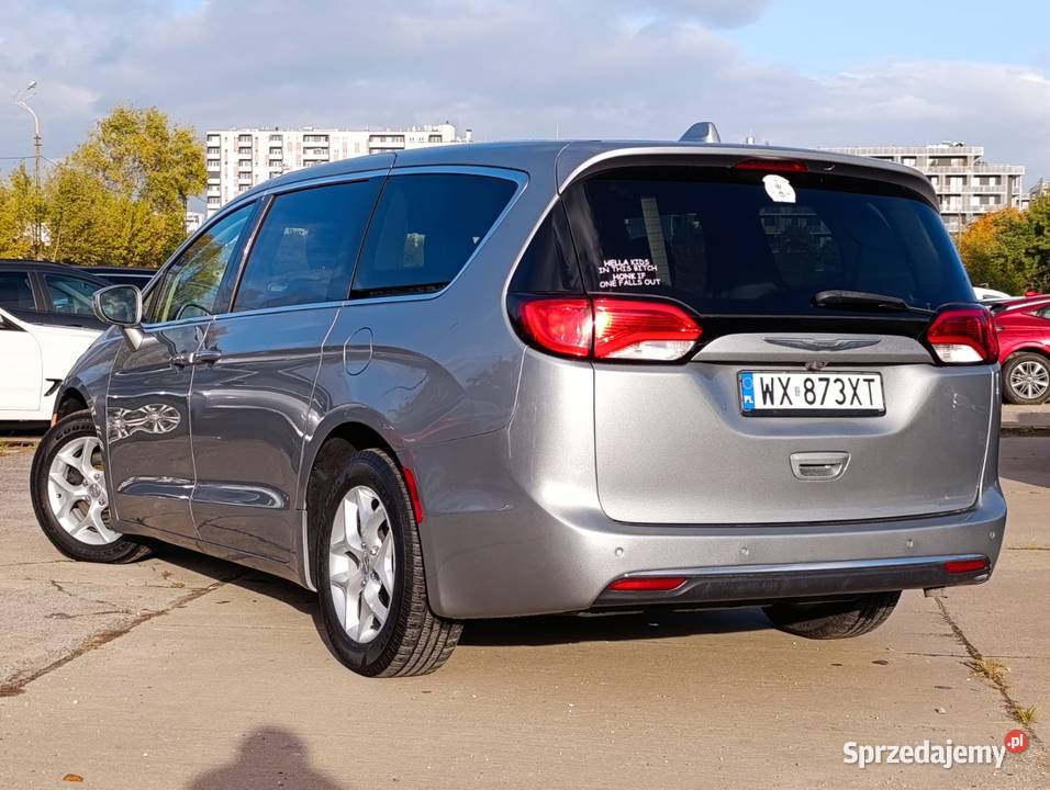 Instalacja gazowa Mały przebieg 7 osób Touring Rok produkcji 2018 Warszawa sprzedam