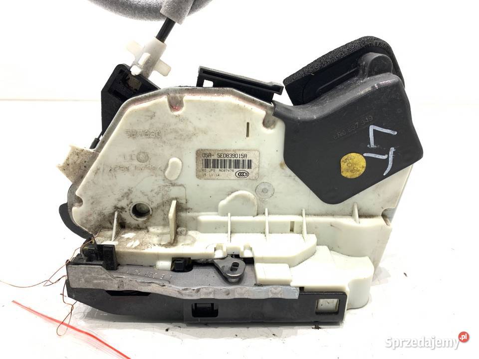 ZAMEK DRZWI LEWY TYŁ VW PASSAT B8 Kombi osobowe podkarpackie