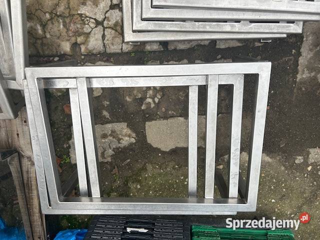 Pomocniczy stojak podest do skrzynek Euro Głogówko