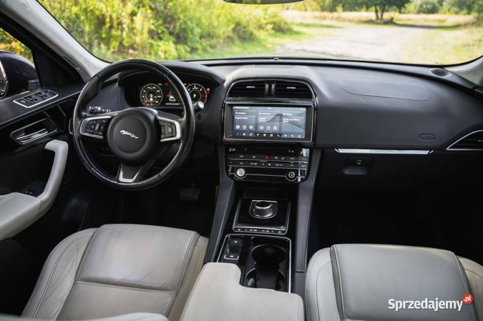 Jaguar FPace 25d AWD nawigacja śląskie Katowice