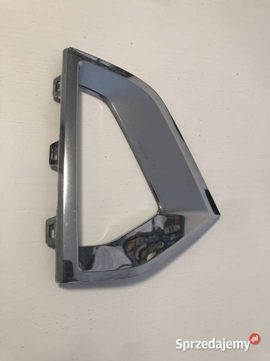 BMW 5 G30 G31 G38 LCI kratka chrom zderzaka pr