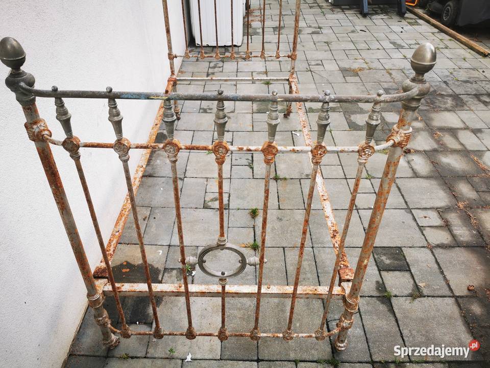 Łóżko przedwojenne stalowo mosiężne antyk Czeladź