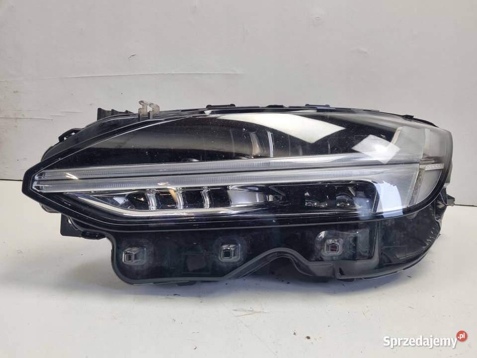 LAMPA LEWA Volvo XC60 II 1723r PRZEDNIA lewy Rudka