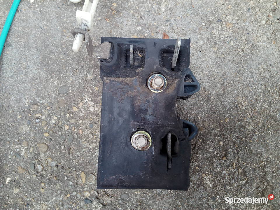 Audi 80 B4 Cięgno Linka drzwi Prawy przód Zamek podkarpackie Dębica