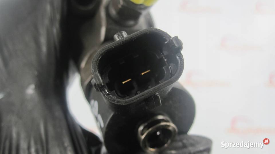 FORD FOCUS 16 TDCI wtryskiwacz wtrysk 0445110239