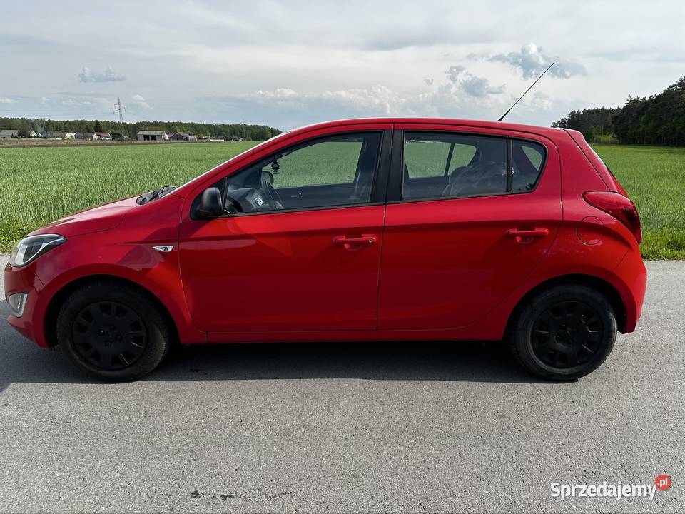 Hyundai i20 12 benzyna Klima Tempomat Światła czerwony i20 Turek sprzedam