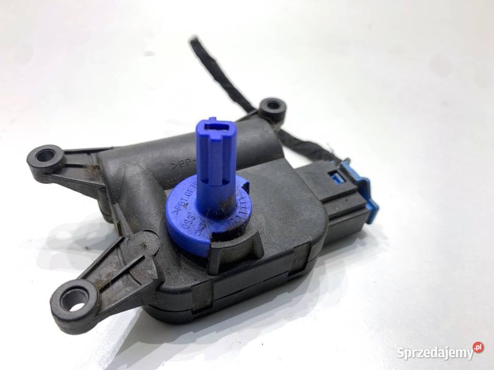 SILNIK NAGRZEWNICY AUDI 8E1820511D A4 B6 0005 Motoryzacja