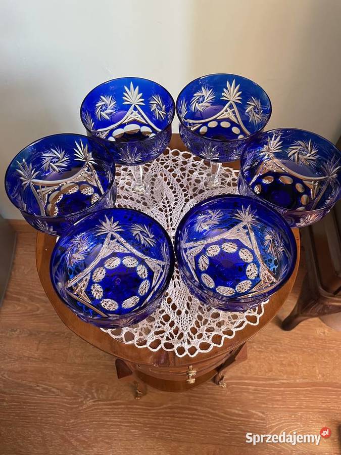 Kieliszki do szampana kobaltowe Jelenia Góra