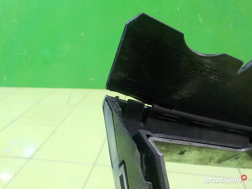 VW TOUAREG 7L 25 TDI AUT 06r 5D atrapa grill Suków