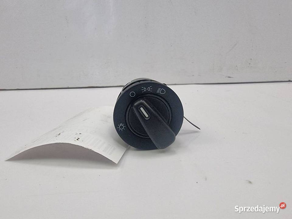 WŁĄCZNIK ŚWIATEŁ DODGE GRAND CARAVAN 68072000AC osobowe Motoryzacja Lipno sprzedam
