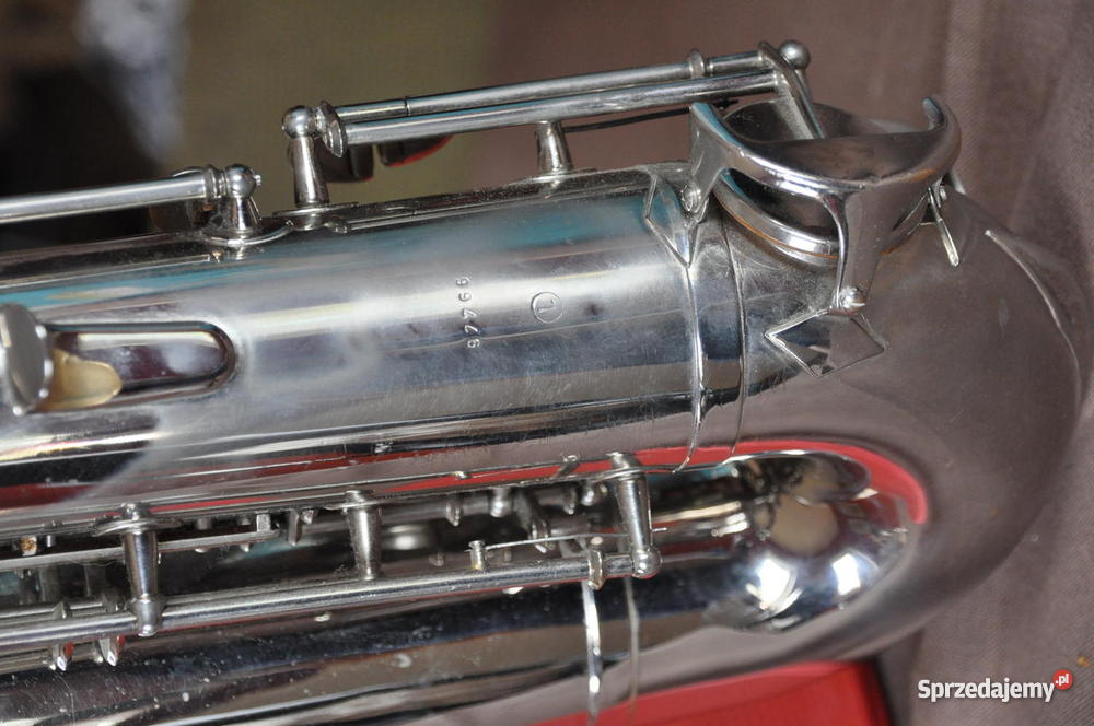 Saksofon tenorowy z ustnikiem sprzedam