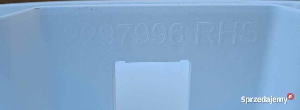 SCANIA R S LISTWA NAKŁADKA BŁOTNIKA PRAWA Bieleń