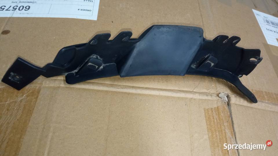 57A853888 Skoda Karoq osłona nadkola przód osobowe śląskie Cieszyn