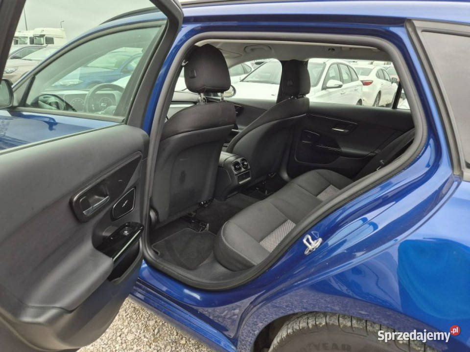 Mercedes C 200 W206 2021 Komorniki