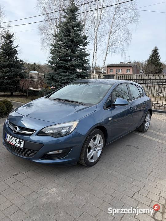 Opel Astra 14T HB Active czujnik deszczu