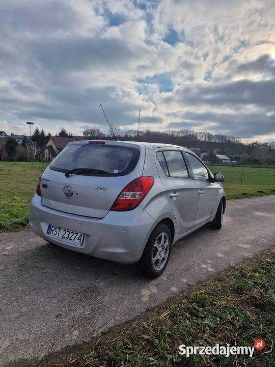 Hyundai i20 2010 12 benzyna Ostrowiec Świętokrzyski