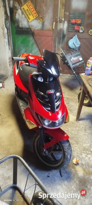 Aprilia Sr 50 pas napędowy Motocykle, skutery, quady Gorzków-Osada sprzedam