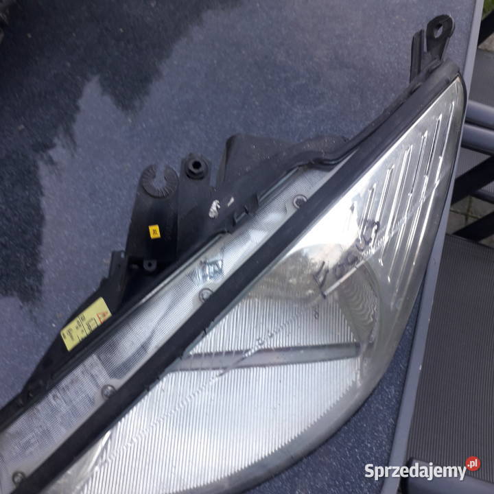 FORD FOCUS LAMPA PRZEDNIA LEWA 9422 lampy przednie
