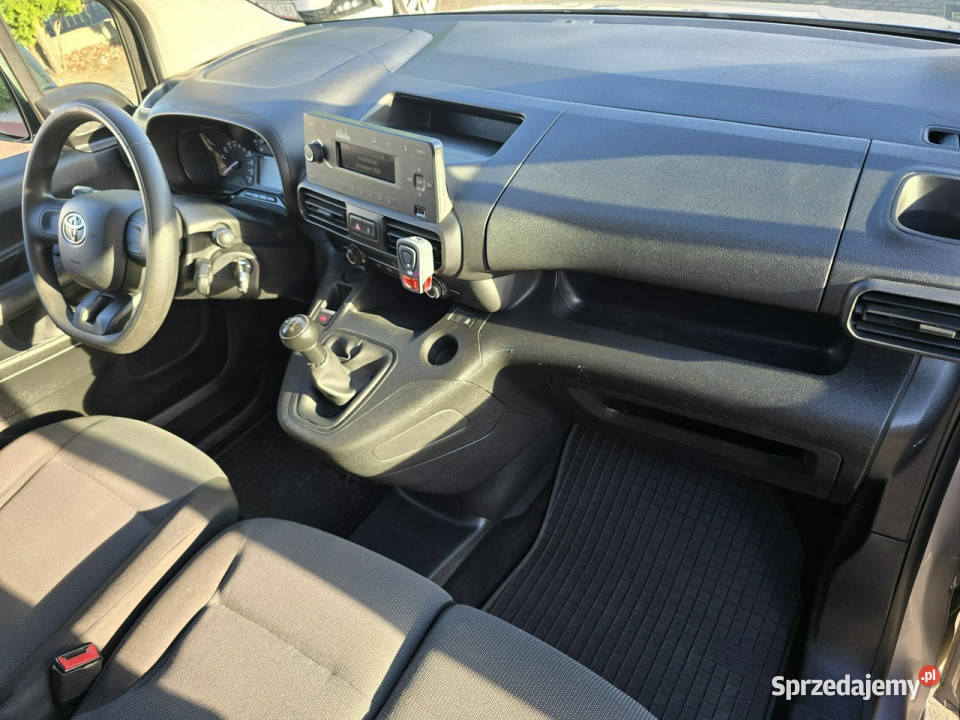 Toyota Proace City 15 D4D 3osobowa Salon Polska elektryczne lusterka