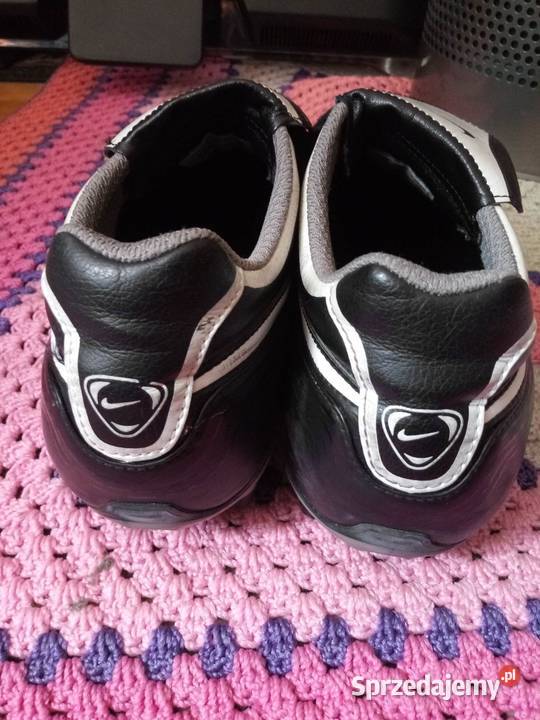 Korki Nike LEGEND Wykonane z najwyzszej jakosci